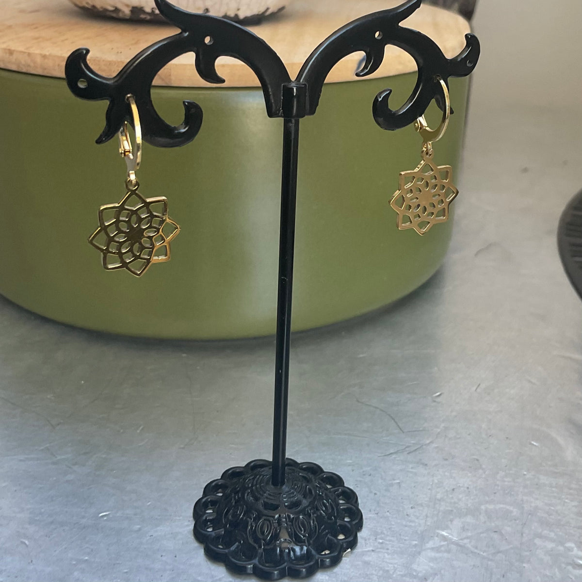Swirl earrings