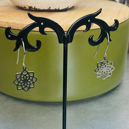 Swirl earrings