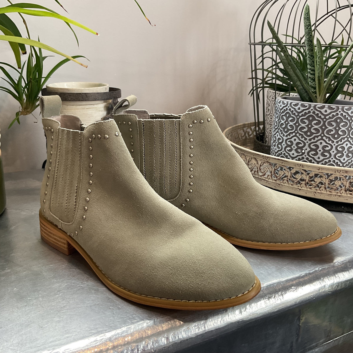 Walnut Melbourne sz39