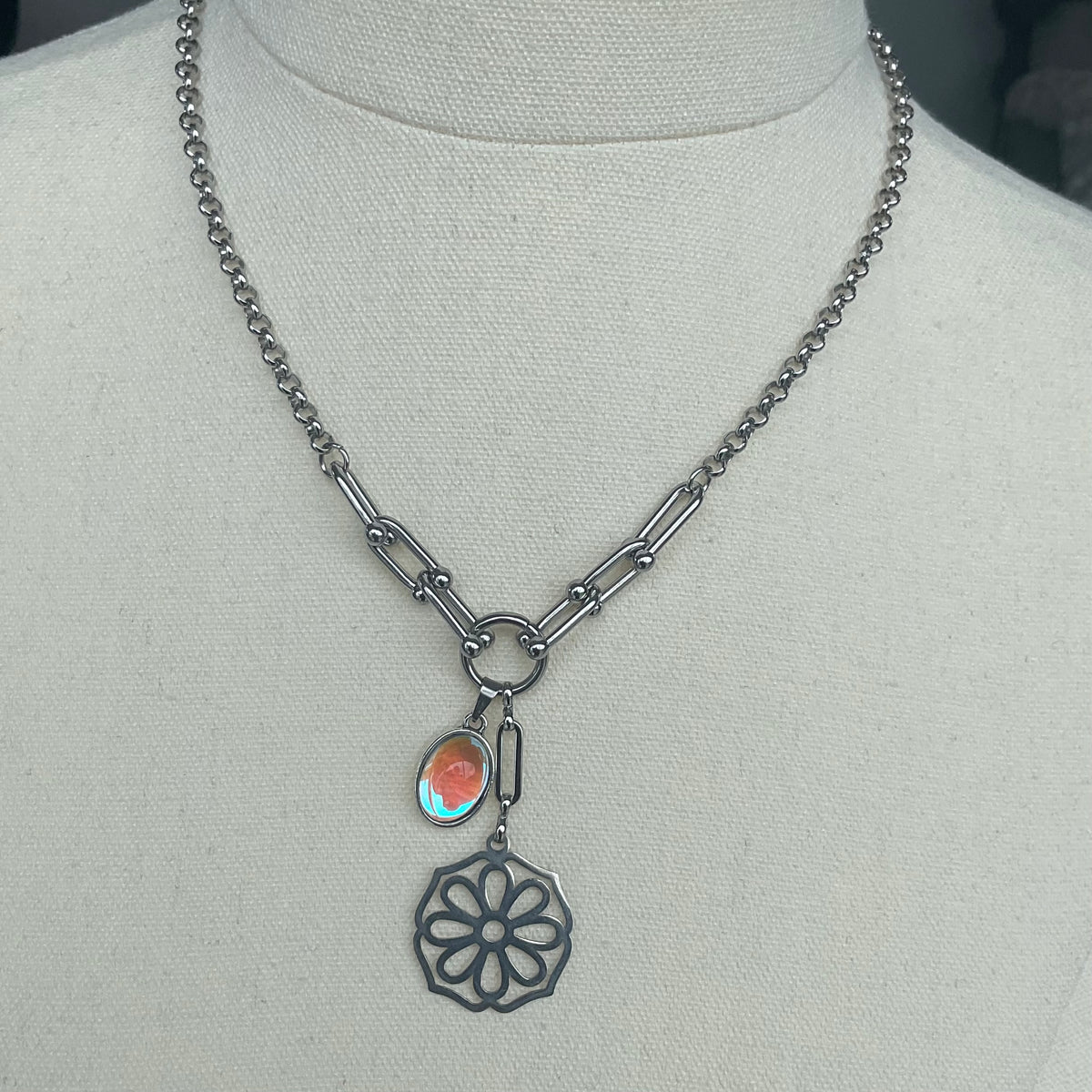 Flower / Moonstone