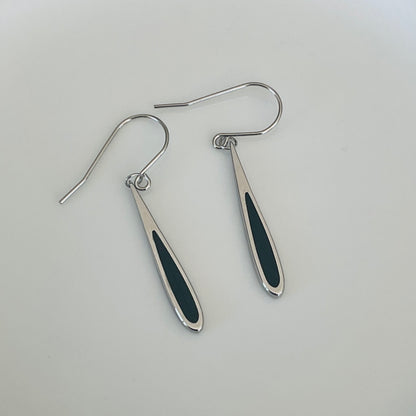Black & silver drops